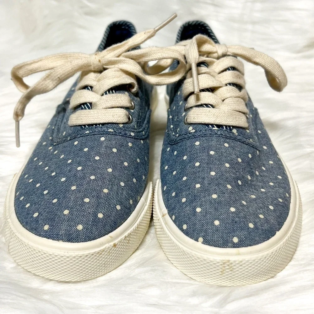 Austin Trading Co Women’s Casual Tennis Shoe (Sz 7)